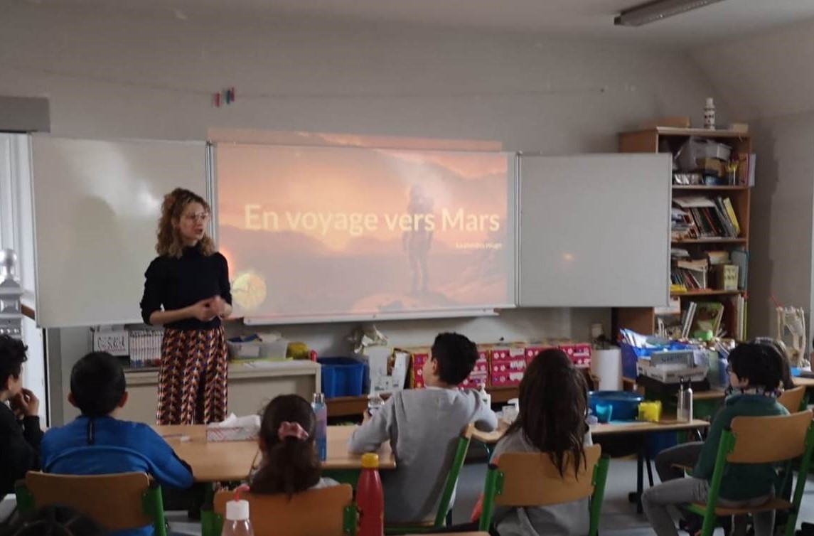Outreach session on the solar system at the 4saisons school in Brussels